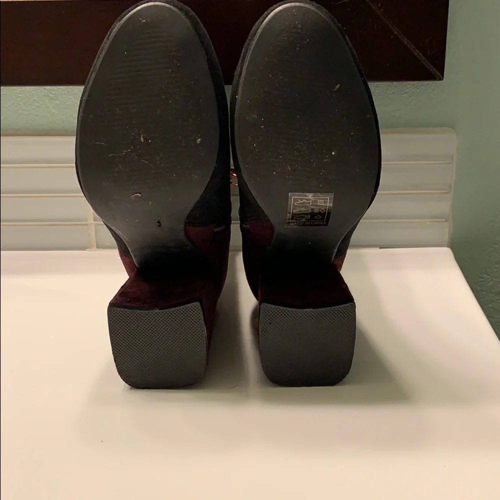 DSW maroon vegan suede color block heeled boots size 7